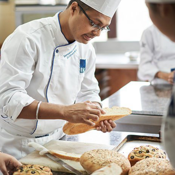 https://bbmpartycatering.in/wp-content/uploads/2024/06/New-Project-2024-06-17T131546.925.png